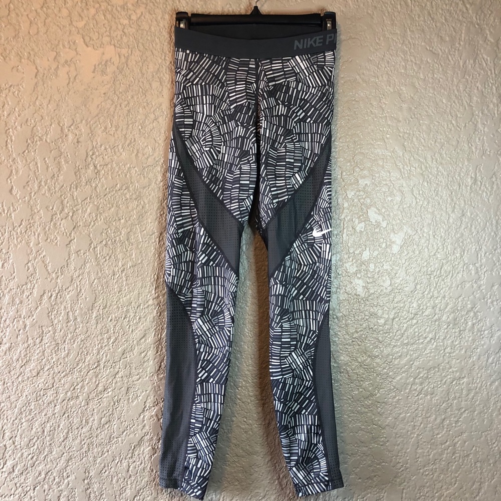 Nike pro leggings